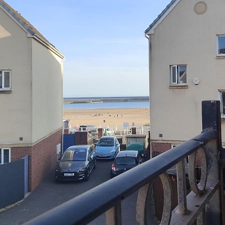 Shoreline Seaside Holiday Home Aberavon Beach ポート・タルボット エクステリア 写真