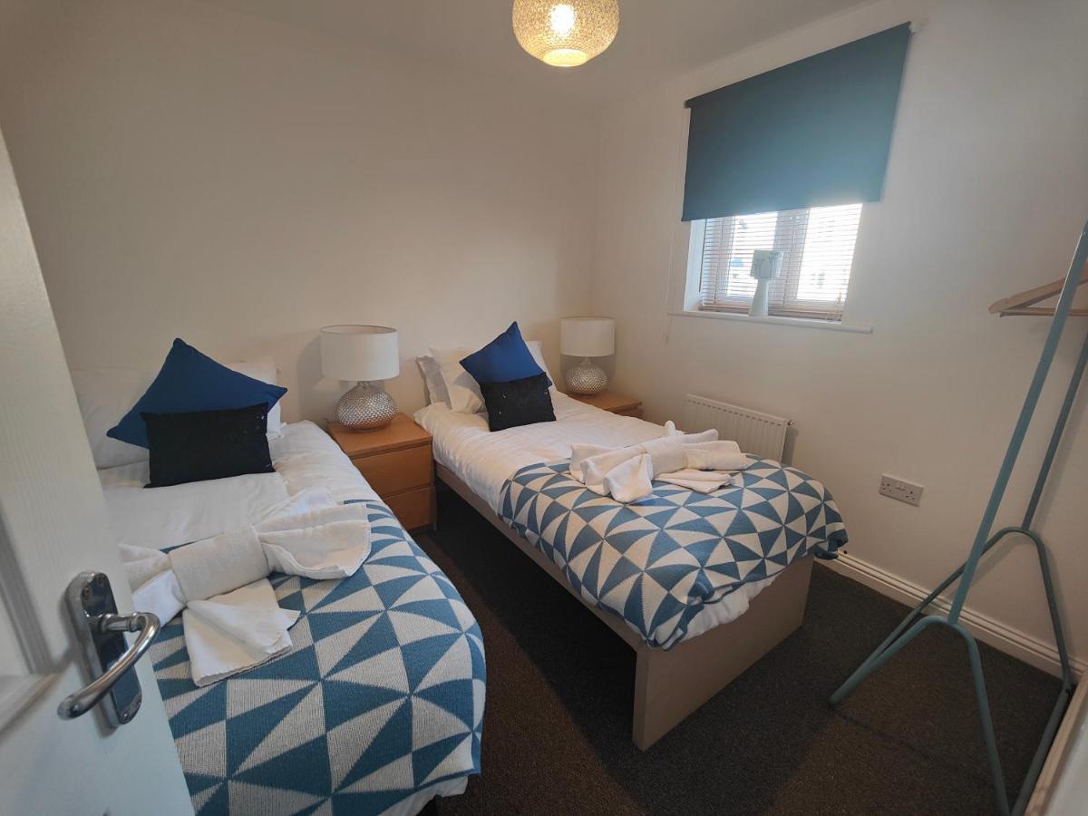 Shoreline Seaside Holiday Home Aberavon Beach ポート・タルボット エクステリア 写真