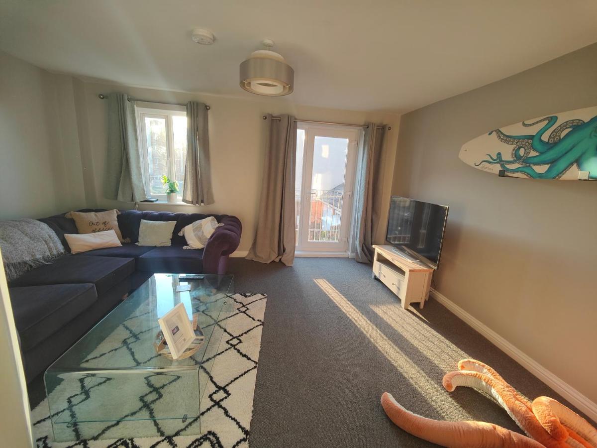 Shoreline Seaside Holiday Home Aberavon Beach ポート・タルボット エクステリア 写真